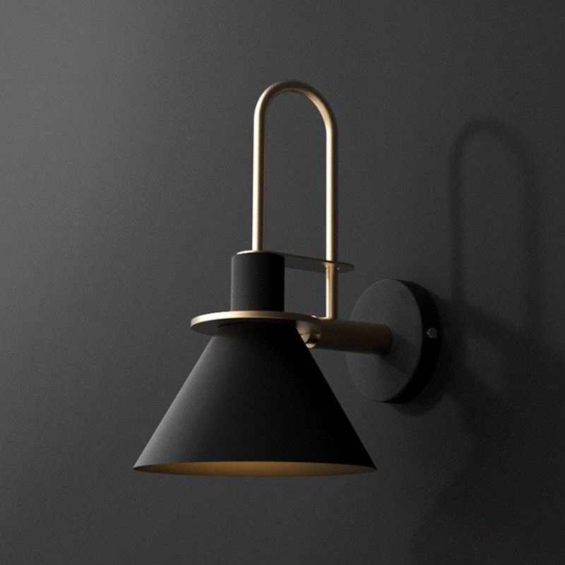 1 Light Metal Wall Mounted Light Fixture Modern Curved Arm Wall Sconce Lighting for Dining Room