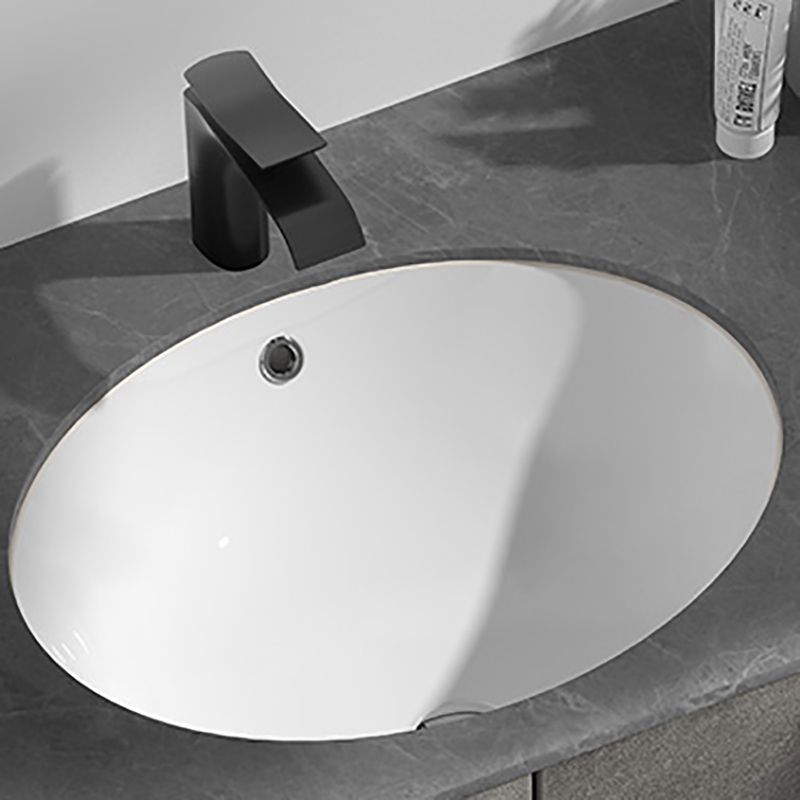 Modern Style Bathroom Sink Overflow Hole Design Undermount Ceramic Bathroom Sink