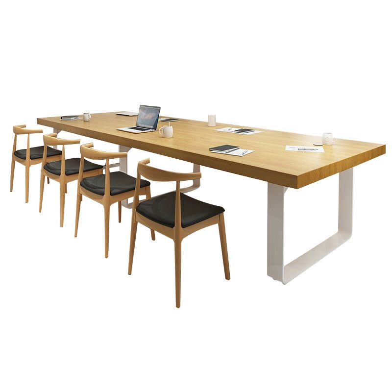 Mesa de comedor de rectángulo industrial de metal pino mesa de madera maciza con base de trineo