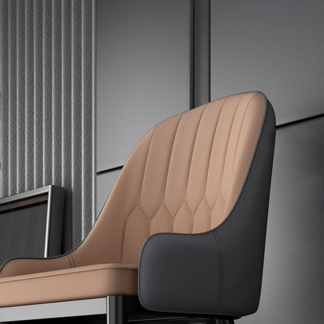 Glamstil Faux Lederstuhl Parsons Essstuhl für Zuhause mit schwarzen Beinen