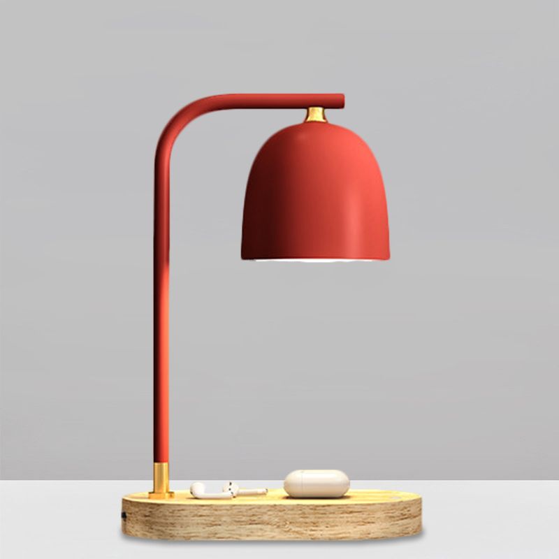 Lampada da comodino minimalista a 1 testa con finitura nera/bianca/rossa, cupola in legno con paralume metallico