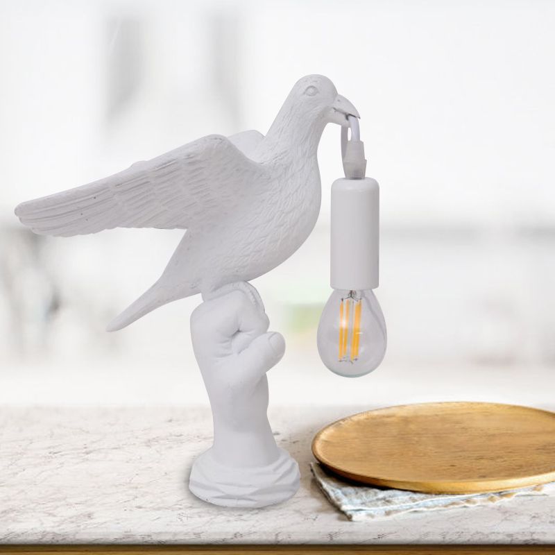 Nordic Style Bird Shaped Desk Light 1 Light Resin Night Table Lamp in White/Black for Bedroom