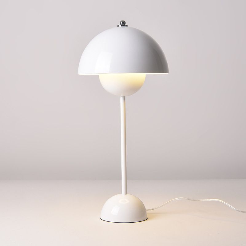 Macaron Style Table Lamp 1-Light Desk Lamp with Metal Shade for Bedroom