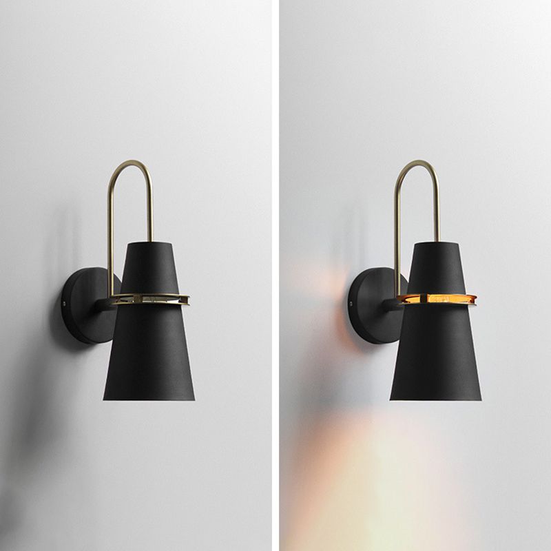 Illuminazione a parete svasata in metallo contemporaneo 1 lampada montata a parete per la testa