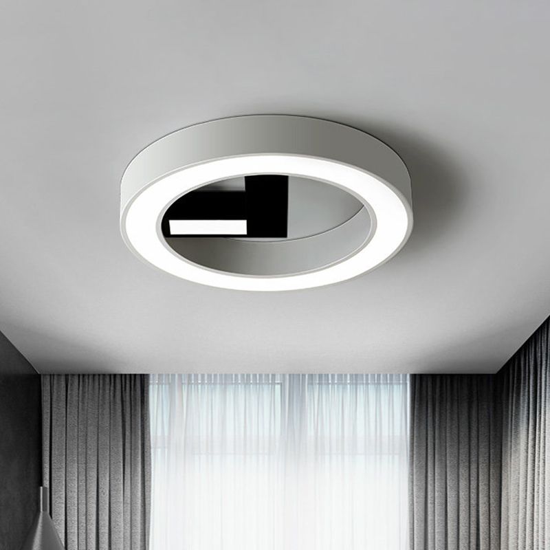 Uhr Shape Bedroom Flush Mount Metal LED Minimalismus Flush Ceiling Licht in Weiß und Schwarz