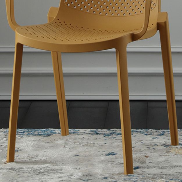 Silla plástica escandinava del brazo del comedor de la cocina Silla sólida de la parte posterior