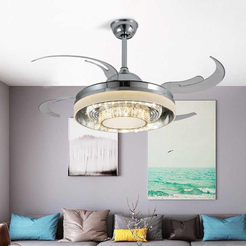 Ronde acrylhangende ventilatorlamp Modernist LED 42 "W woonkamer semi -montage verlichting in zilver met kristallen accent, 4 heldere messen