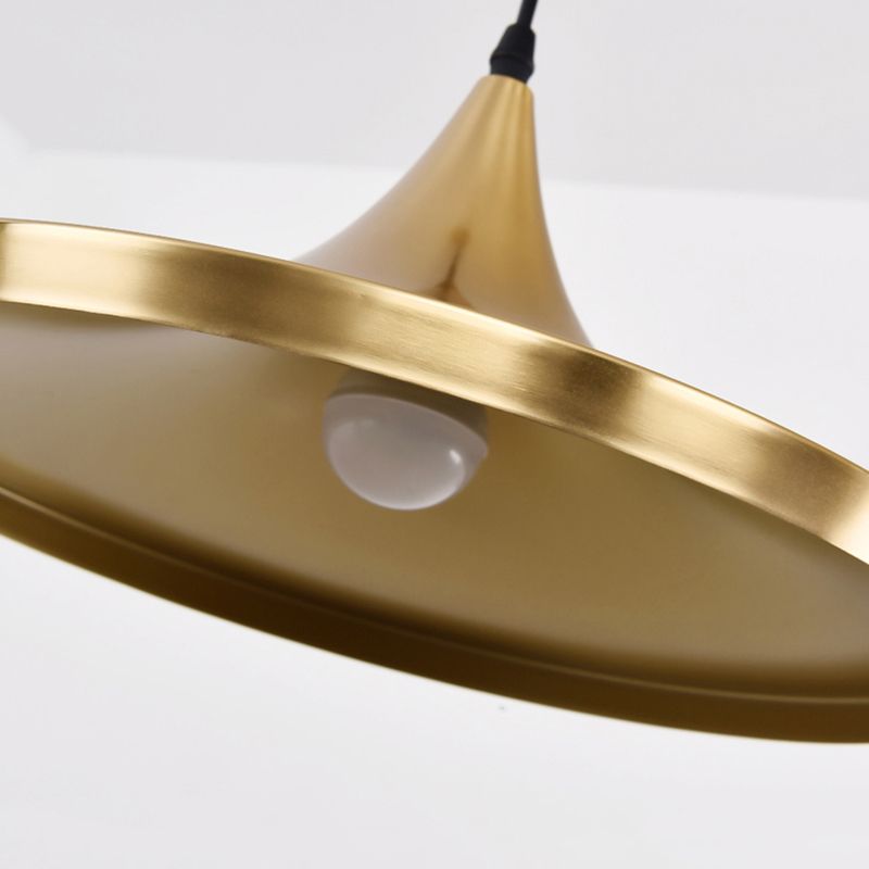 Lumière de plafond suspendu ombragée Simple Metal Gold Pendant Lightture pour salle à manger