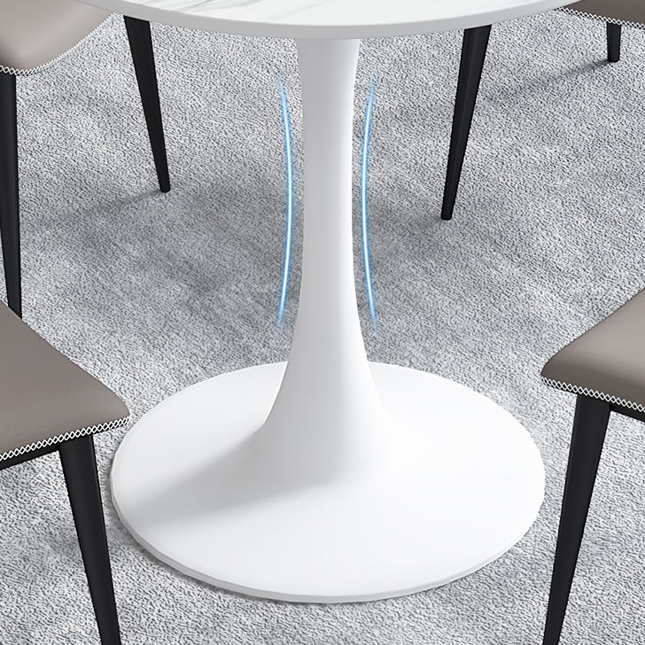 Mesa de comedor redonda Simplicity de piedra sinterizada con base de tulipán