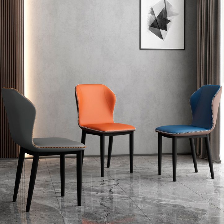 Silla lateral casera escandinava tapizada con respaldo mate Silla de comedor