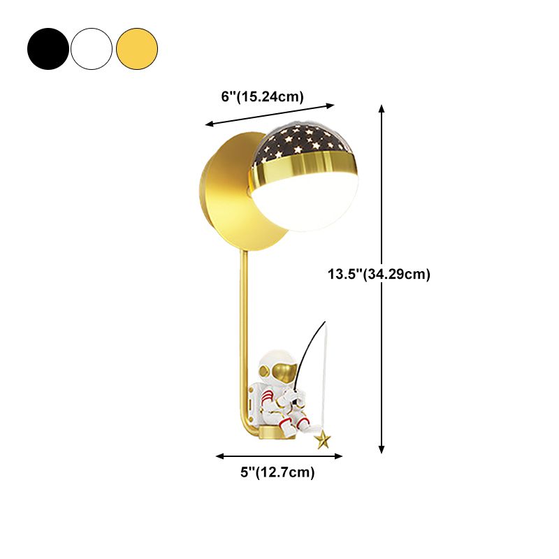 Modern Astronaut Wall Light Fixture Creative LED Wall Light Sconce for Bedroom