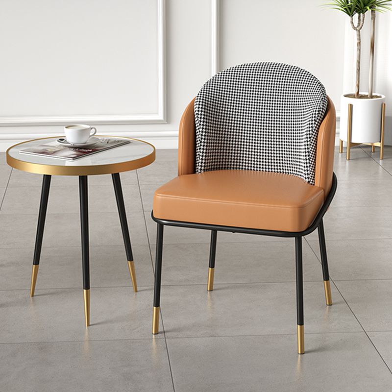 Sillas de comedor tapizadas de metal Glam, sillas de comedor sin brazos para uso en restaurantes