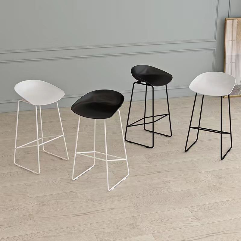 Industrial Bar Stool with Bucket Plastic Stool for Restaurant