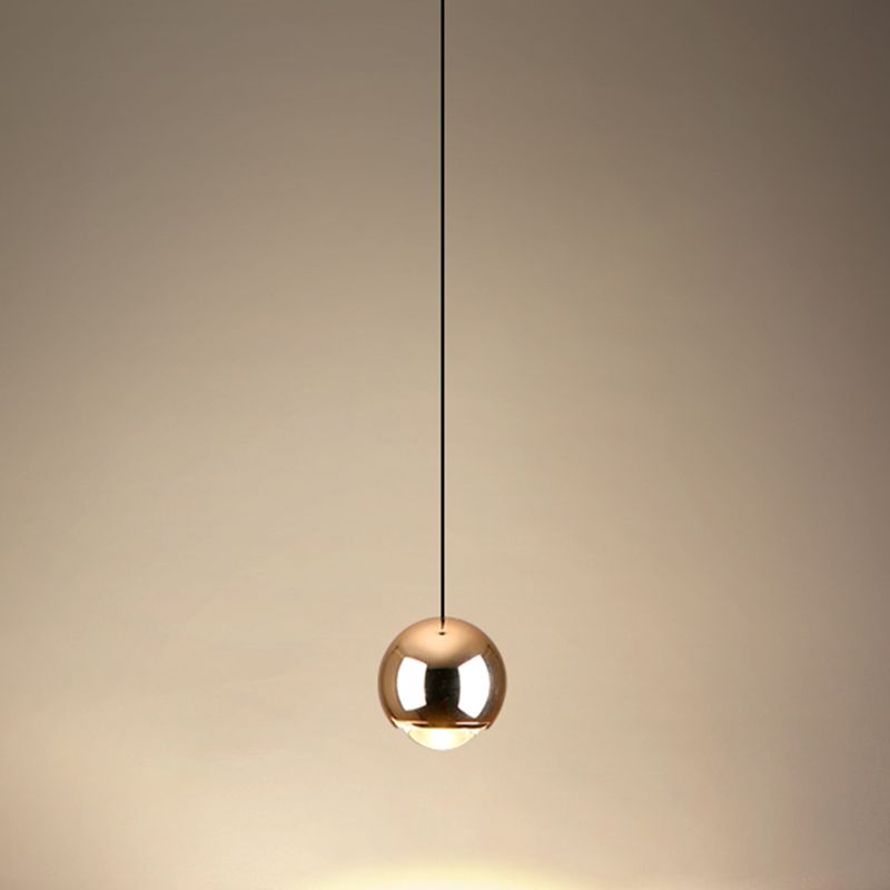 Postmoderne Aluminium -Anhänger Light Globe Form Hanging Anhänger für Wohnzimmer