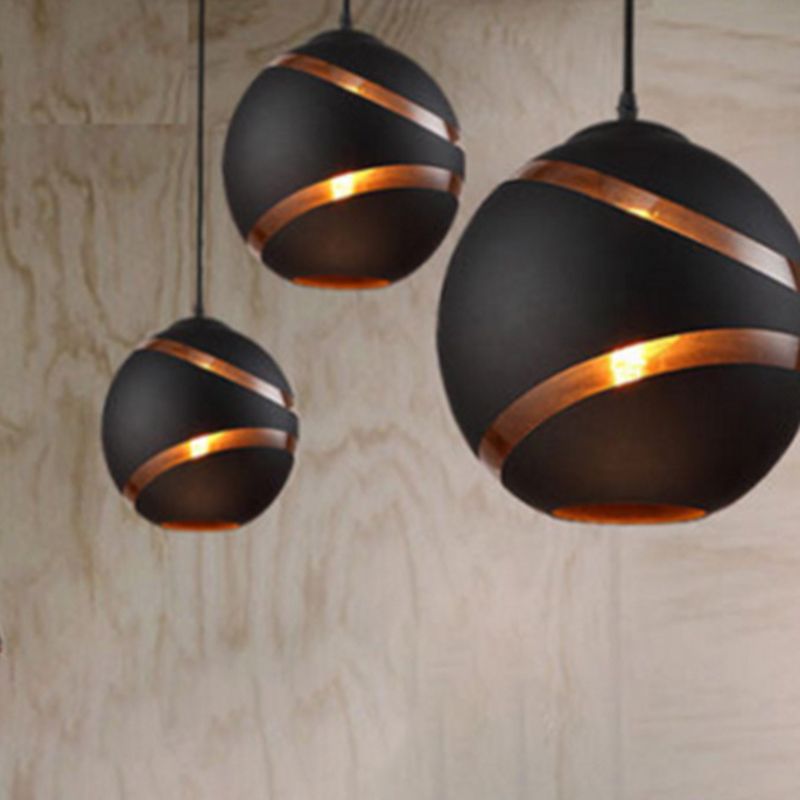 Split Anhängerlampe postmoderne Globe Glas 1-Licht schwarzer Hangleuchte für das Restaurant