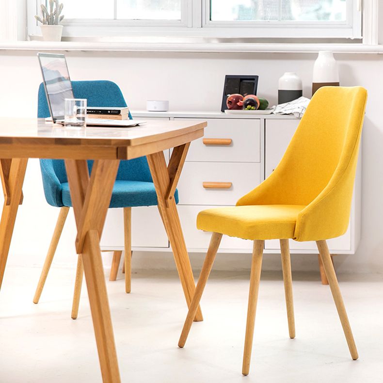 Chaise d'appoint scandinave rembourrée, finition mate, chaise de salle à manger Parsons