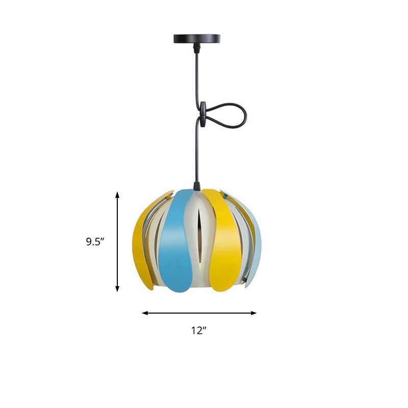 Plafonnage à teinte de bouffon métal