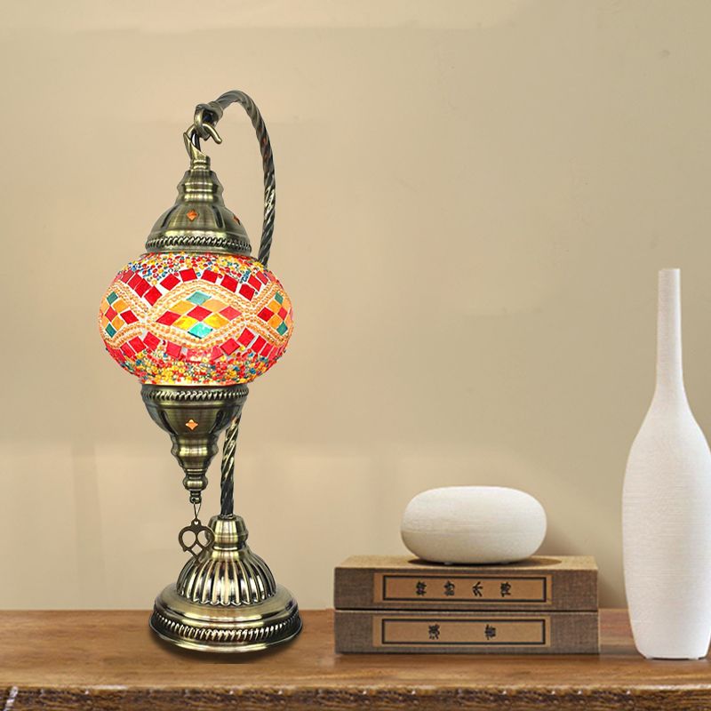 Traditioneller Balltisch Leicht Pfaublau/Wassermelone Rotes Glas 1 Lampenschreibtischlampe mit Metallkrümmungsarm