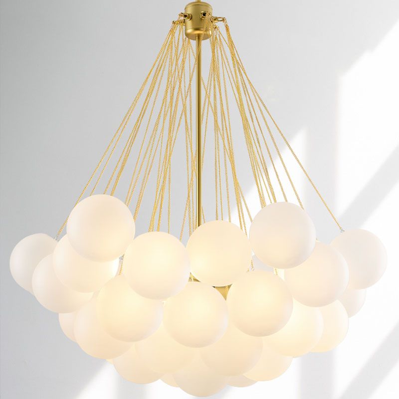 Lámpara de lámpara de lámpara de estilo moderno de 3 luces con 37 bolas de deco de vidrio blanco lámpara de metal de la lámpara de metal accesorio de iluminación para sala de estar