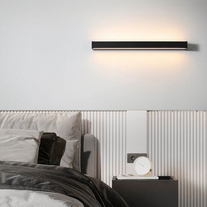 1-Light Linear Wall Mount Light Modern Style Metal Wall Mount Lighting in Black