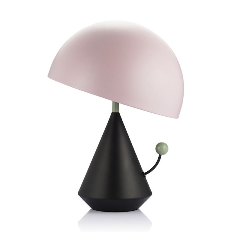 1 Light Task Lamp Light Light Modern Black and Pink Desk Light con tonalità in metallo a cupola