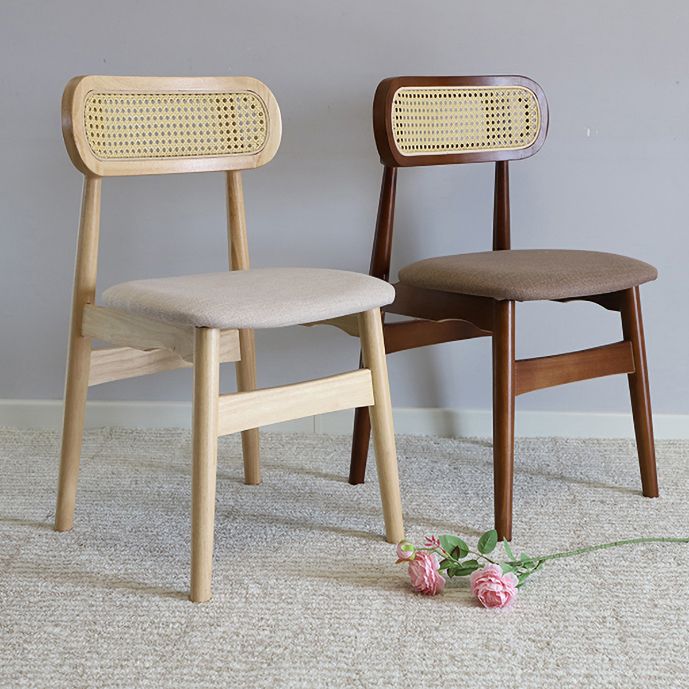 Gestoffeerde armloze eetkamerstoelen rattan zijstoelen met houten benen (set van 2)