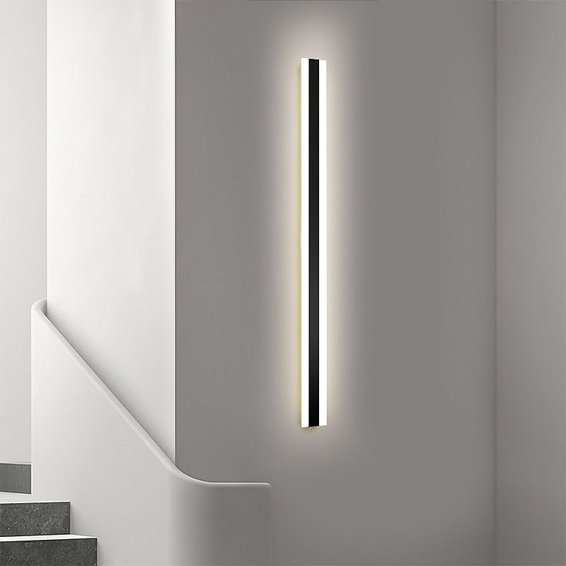 Linear Shape Metal Wall Lighting Modern Style 1 Light Wall Mounted Light Fixture in Black