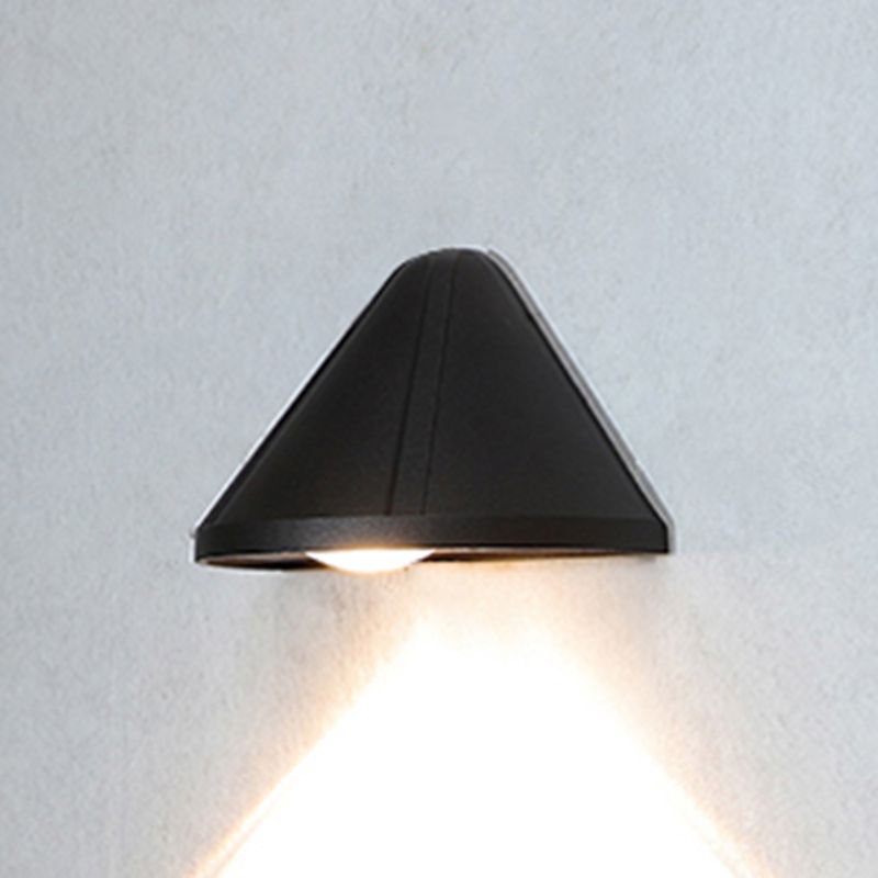 Contemporary Geometric Wall Light Aluminum & Glass Wall Sconce in Black