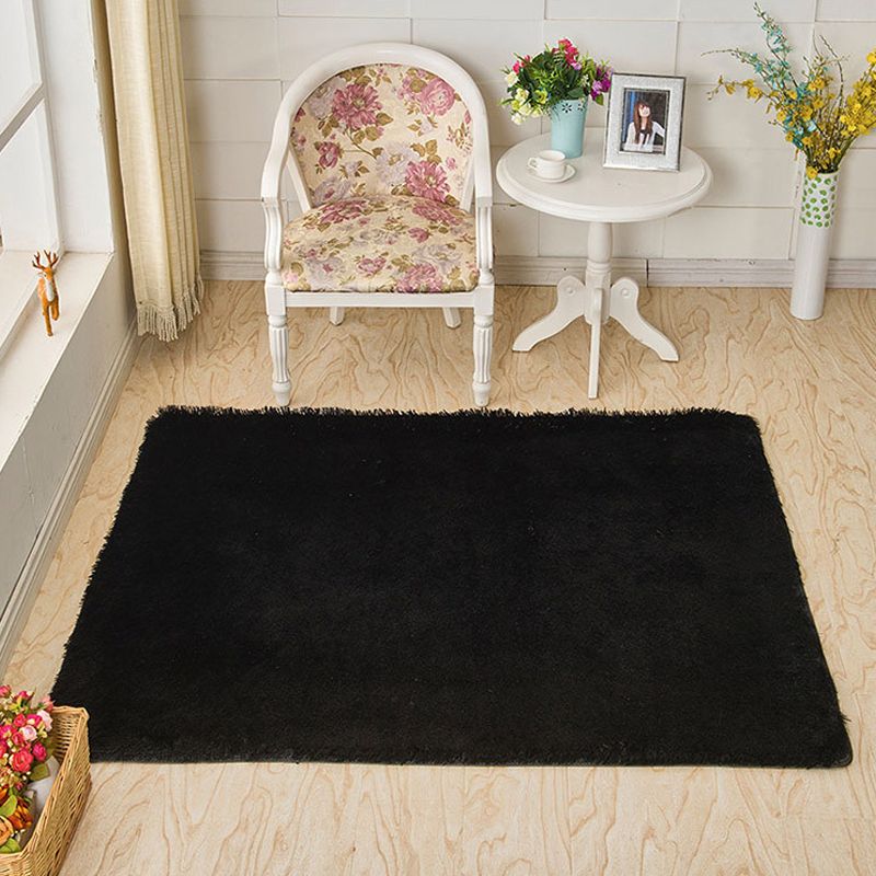 Lässiger, einfarbiger Teppich, mehrfarbiger Teppich aus Polypropylen, haustierfreundlich, pflegeleichter Innenteppich für das Wohnzimmer