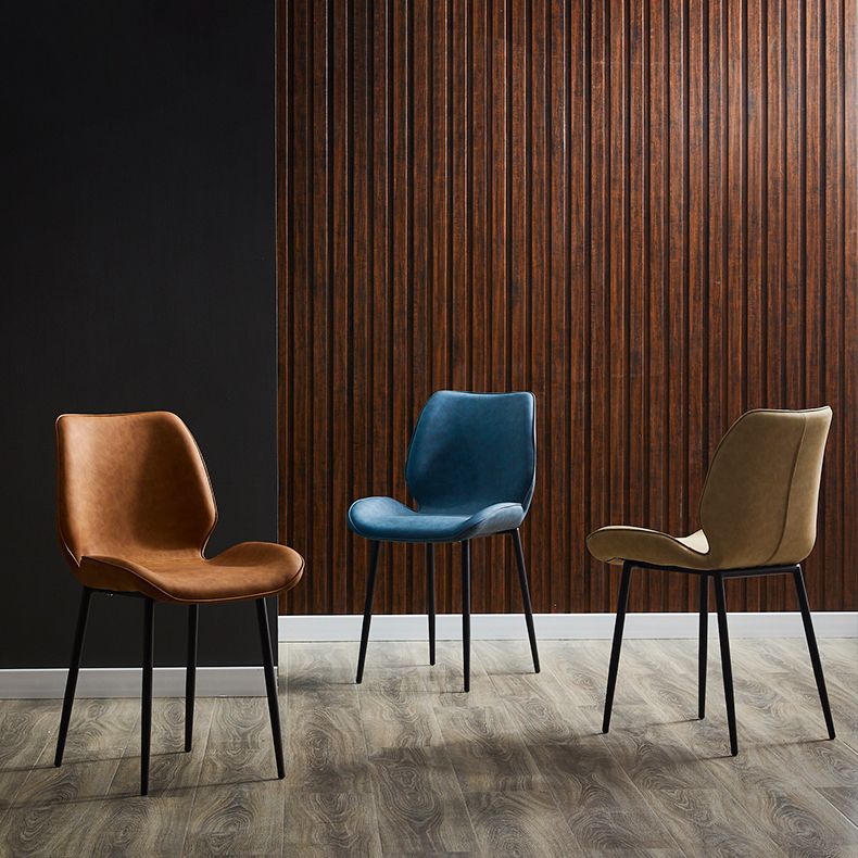 Chaise d'appoint en métal pour café scandinave, finition mate, chaise de salle à manger à oreilles