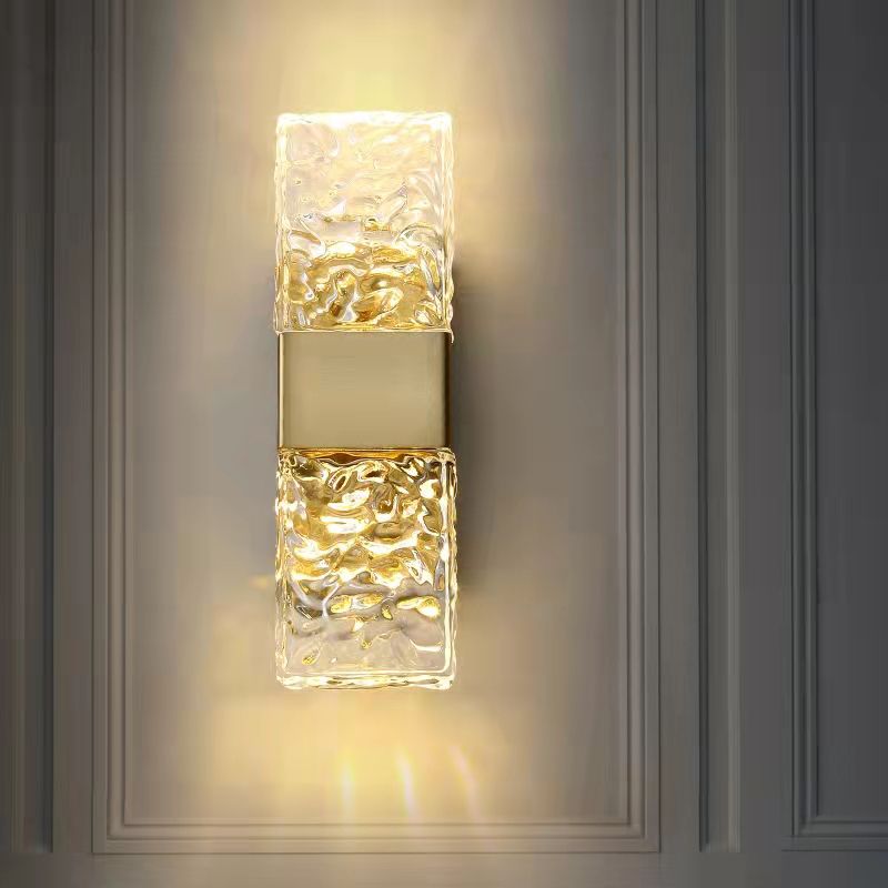 LED LED LIGHT CRISTAL CRISTAL Postmoderna Luz Montada de luz en oro para dormitorio