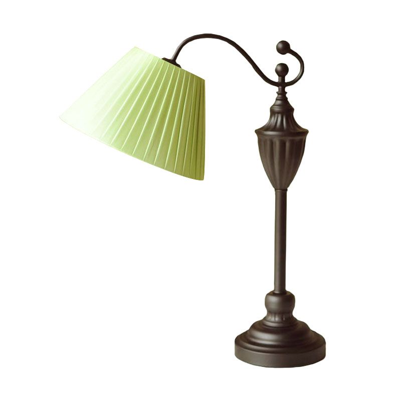 Traditional Barrel Shape Study Light 1 Light Fabric Task Lighting in White/Blue/Green for Bedroom