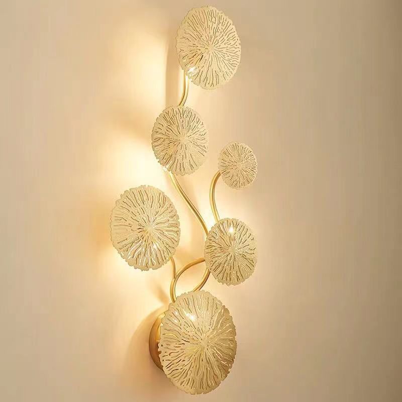 Unique Shape Metal Wall Light Modern Style Multi Lights Wall Mount Light Fixture in Gold