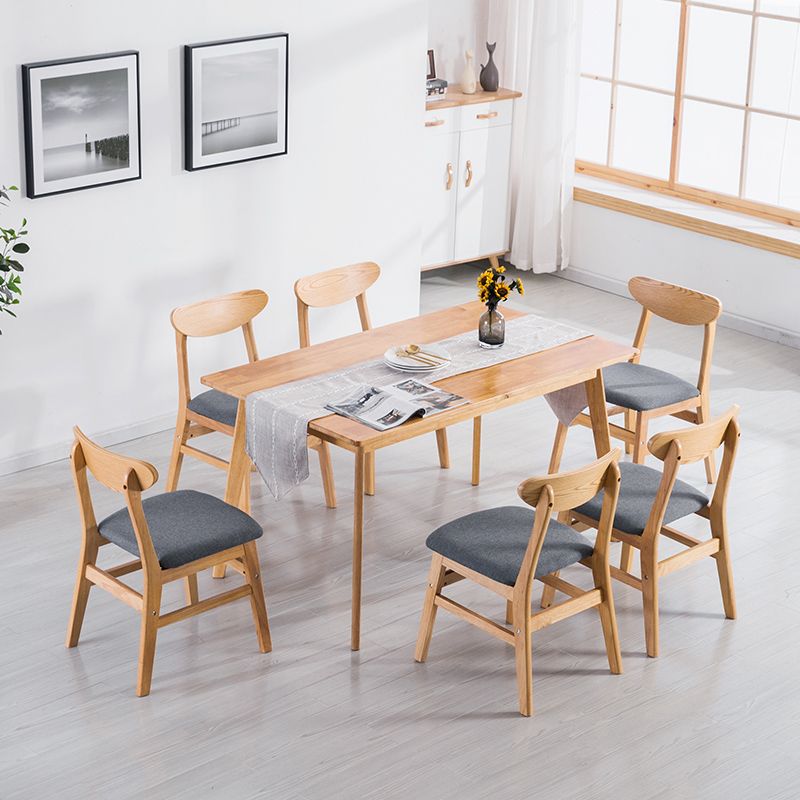 Minimalist Style Solid Wood Dining Room Set with Traditional Height Table and 4 Legs Base