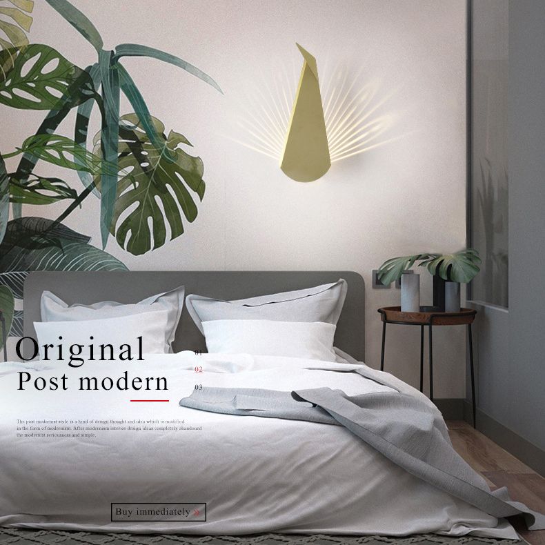 Pfauenwandmontierte Lampe postmoderne Einfachheit Metall Wandleuchte für Wohnzimmer