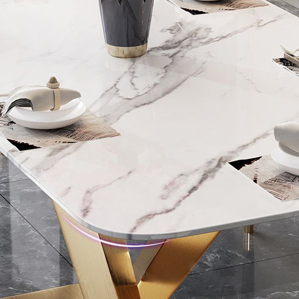 Sintered Stone Top Esstisch Rechtecktisch mit goldenem Metallpodest