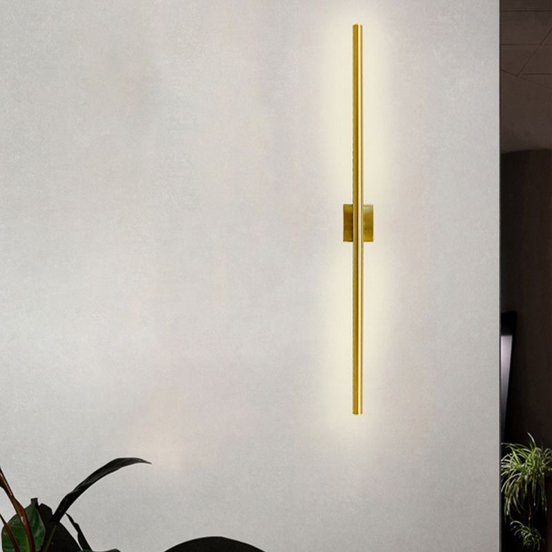 Metal Straight Shape Wall Light Modern LED Wall Sconce in Gold for Living Room