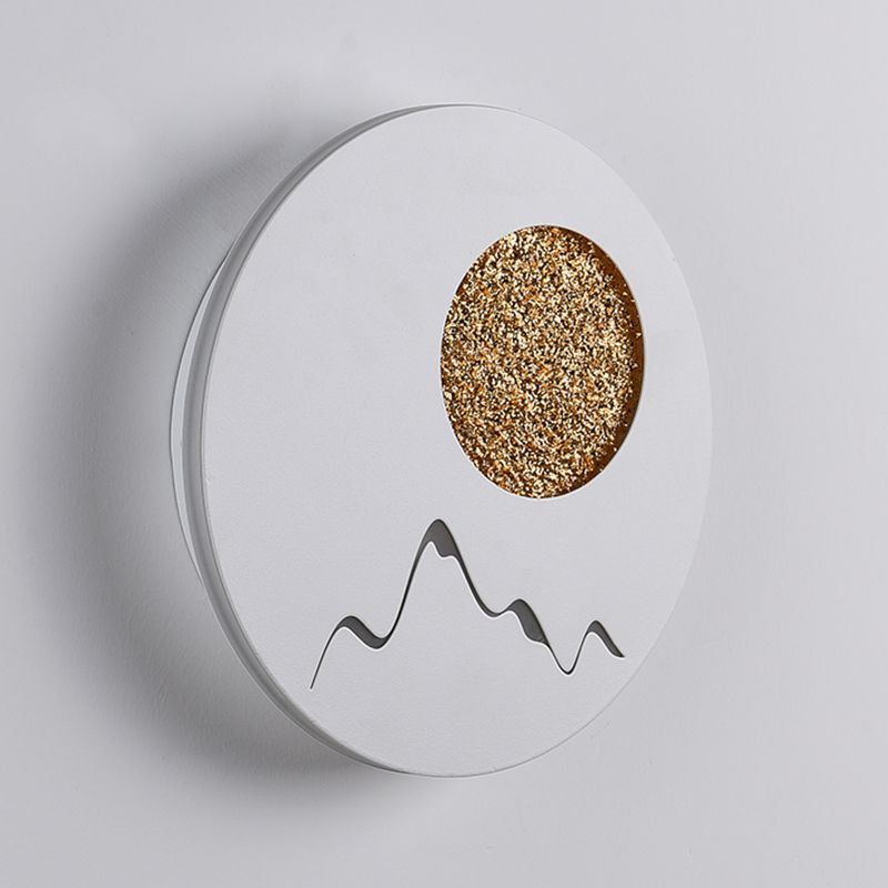 Creative Metal Wall Light Modern LED Wall Light Fixture for Bedroom