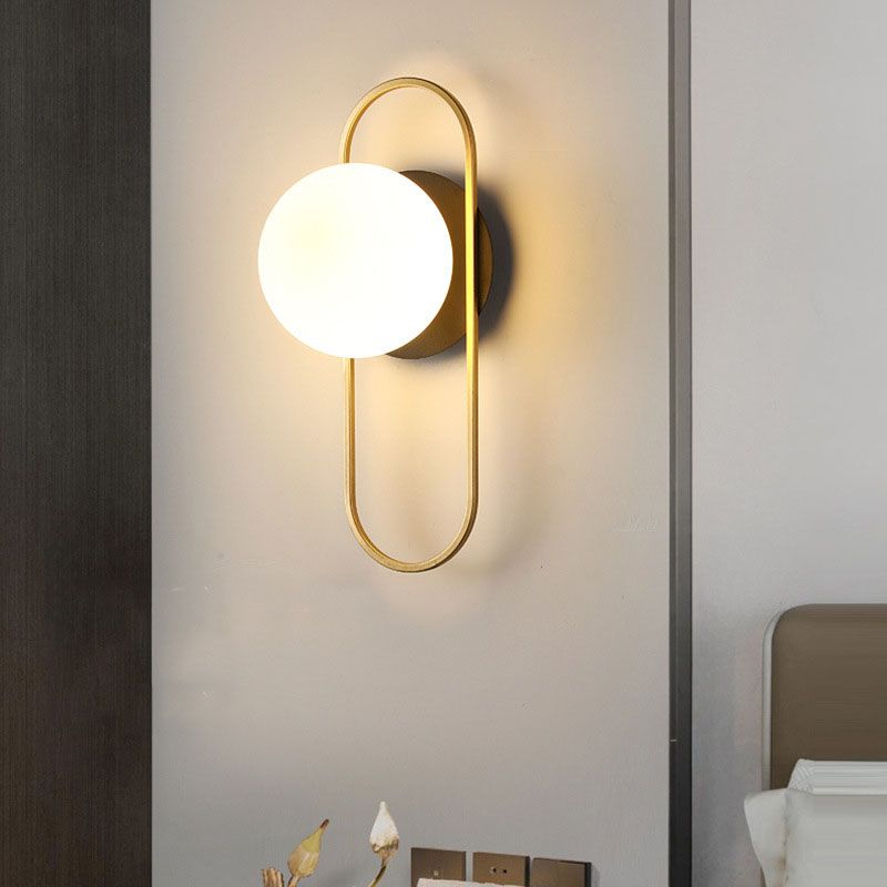 Globe Glass Wall Lamp in Modern Style Metal 1-Light Wall Light for Bedroom