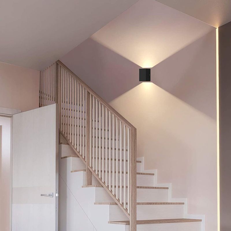 Geometric Shape Sconce Modern Style Metal 2 Lights Wall Light in White/Black