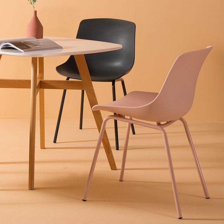 Sillas de comedor de estilo moderno, sillas laterales sin brazos con patas de metal
