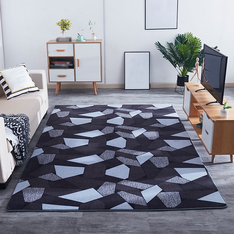 Modern Geometric Pattern Rug Synthetic Carpet Dark Color Stain Resistant Rug for Bedroom