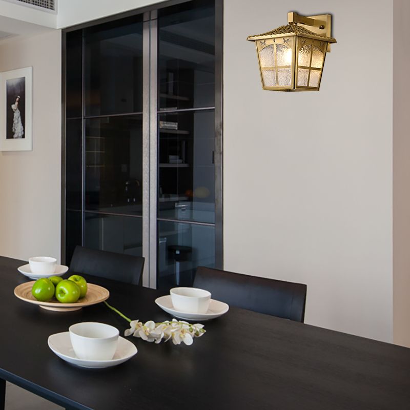 Traditionalism Trapezoid Wall Mount Light Single Bulb Metal Wall Lighting Fixture in Gold