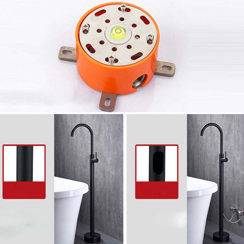 Floor Mounted Metal Freestanding Tub Filler Swivel Freestanding Faucet with Spray Gun