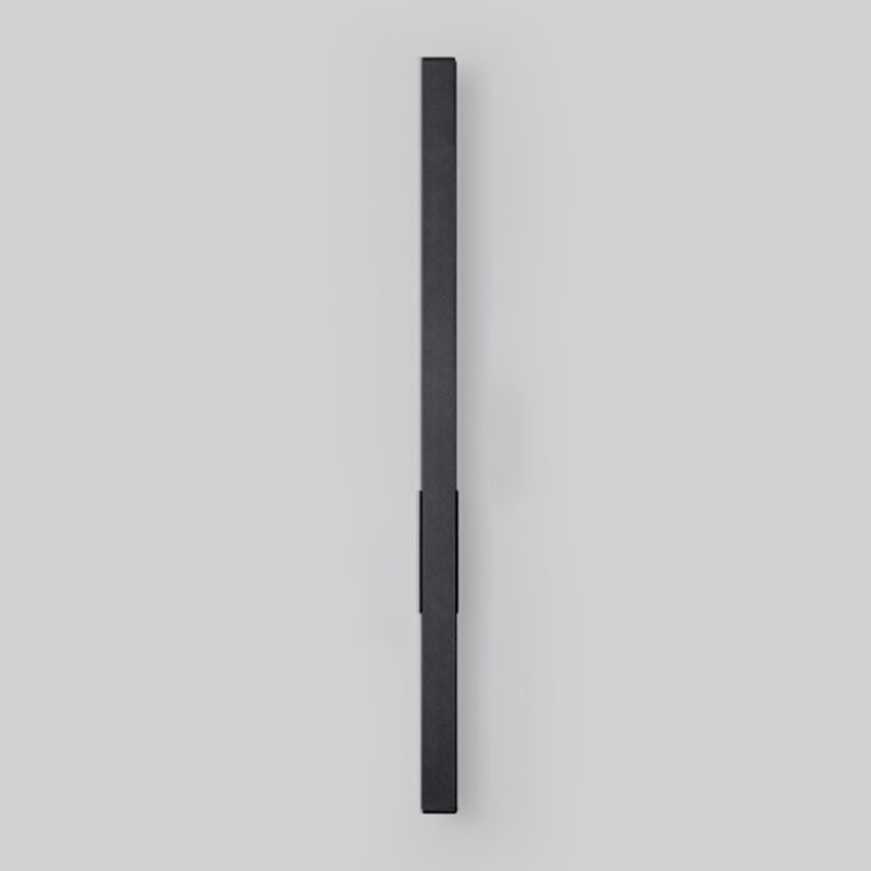 Linear LED Wall Light Metal & Acrylic Wall Sconce in Matte Black