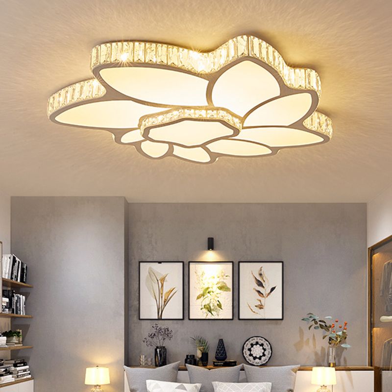 Living Room Clear Crystal LED Flush Light Minimalist Ceiling Lighting with Flower Acrylic Shade