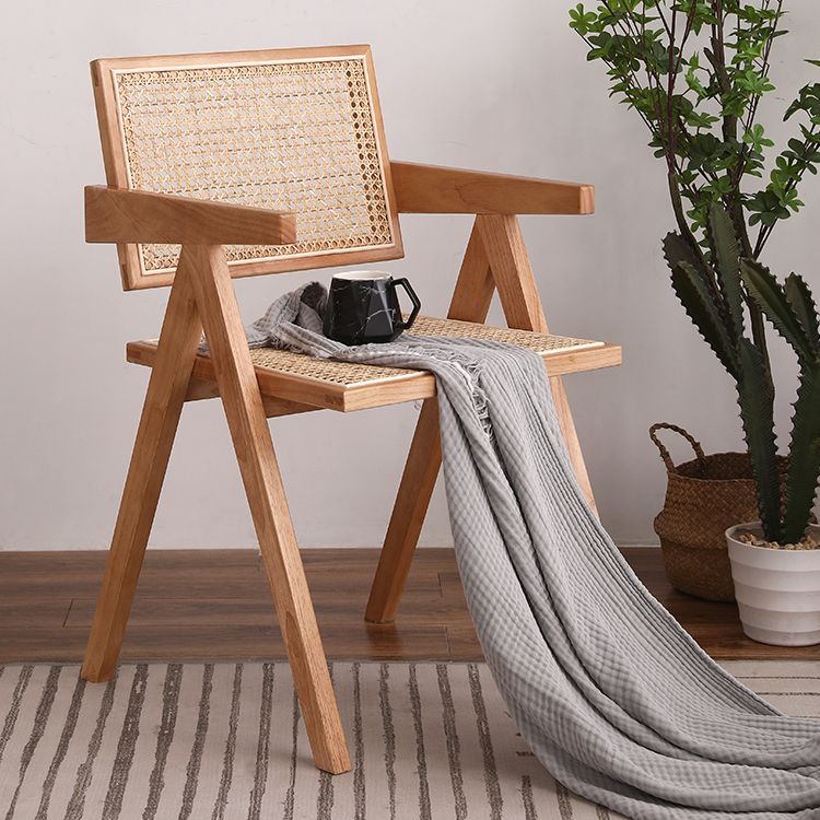 Chaise de salle à manger en bois moderne, bras de chaise en rotin pour utilisation au Restaurant