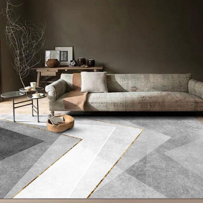 Light Gray Modern Carpet Polyester Simple Carpet Non-Slip Backing Carpet for Home Decor