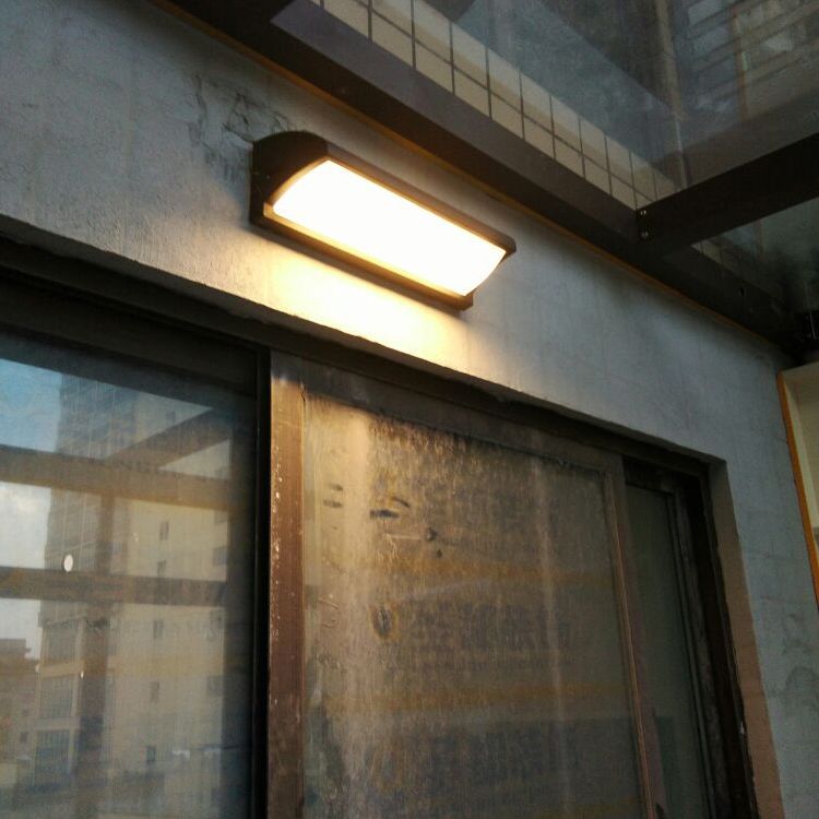 Aluminum Minimalistic LED Wall Sconce in Black Outdoor with Acrylic Shade