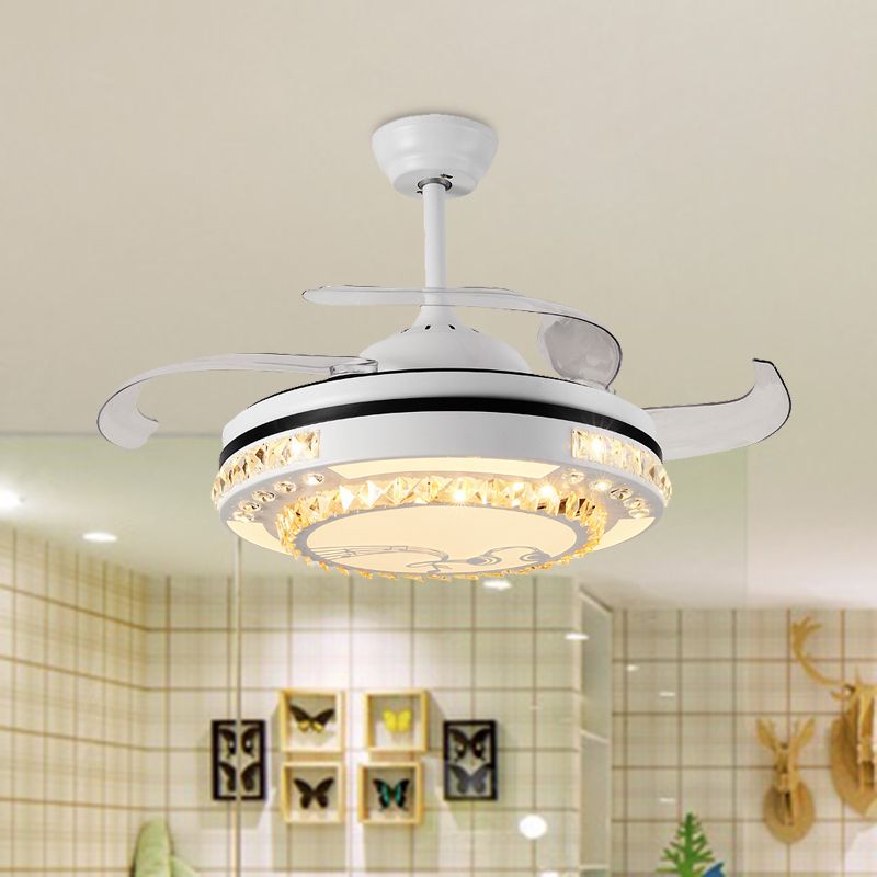 LED WHITE LED SEMI FLUSHMOUNT MODERNISTA Círculo de cristal 3 lámpara de ventilador de techo de cuchillas transparentes con cuatro anillos/patrón de nota musical, 42 "de ancho